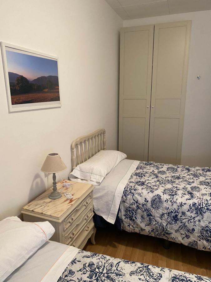 Hostal Casiano Camarasa Экстерьер фото